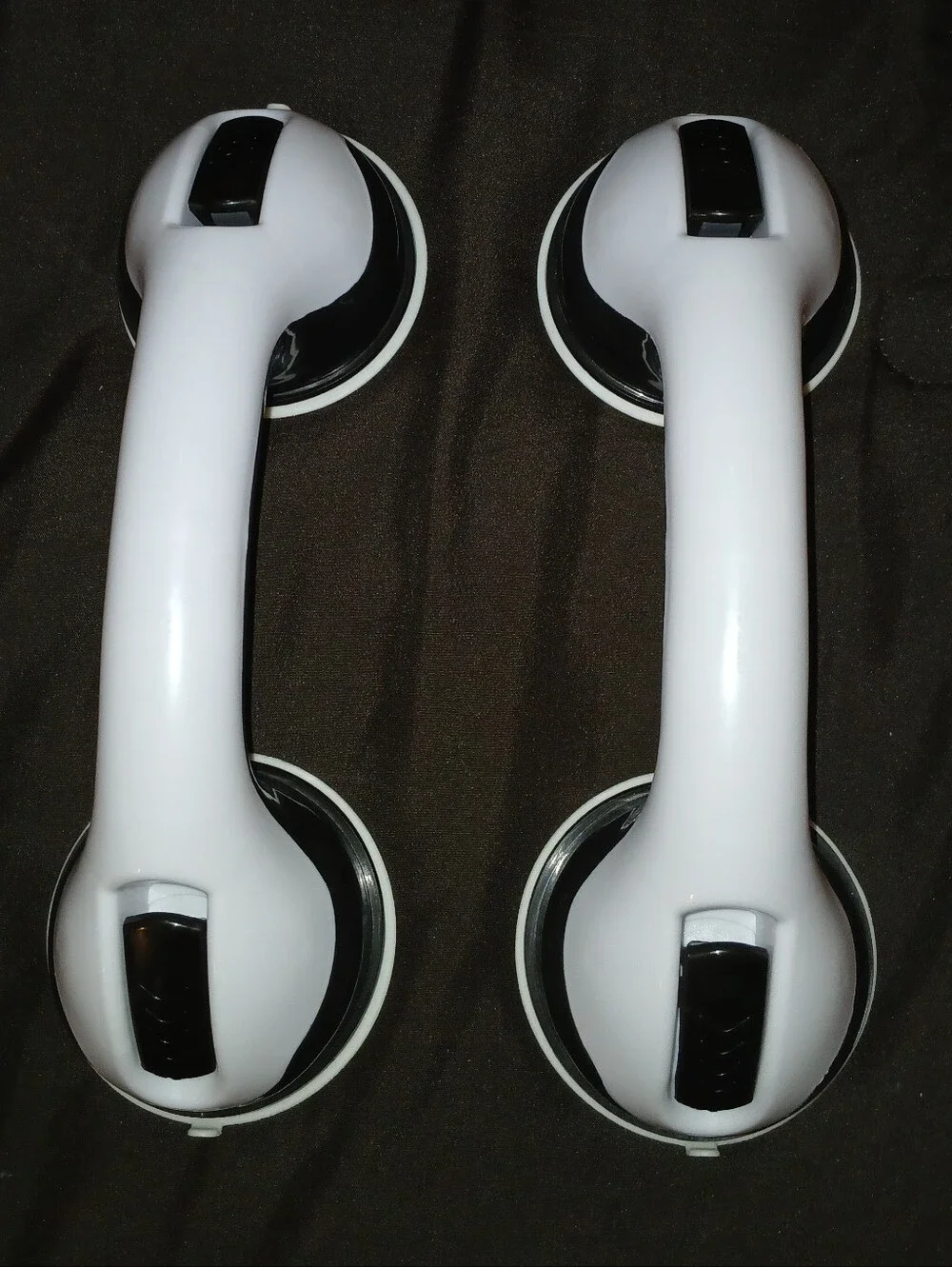 NWOT Set Of 2 White Universal Suction Grab Handle - Safe Grip Support.